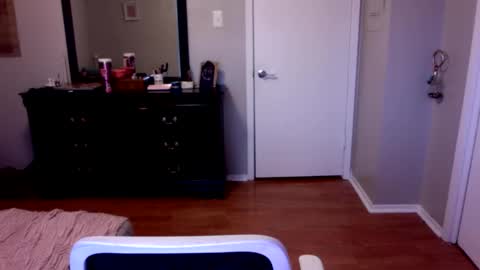 lexwyoex online show from September 25, 12:56 pm