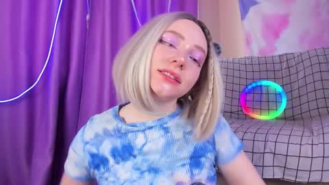 LexxxY online show from September 18, 7:01 am