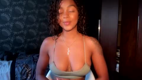 LEXY - Independent account online show from September 22, 12:20 pm