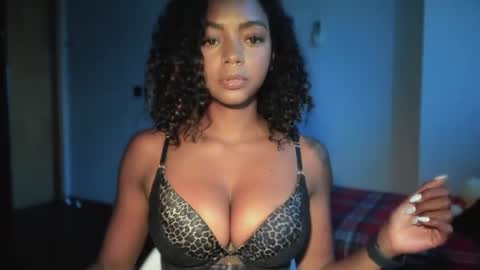 LEXY - Independent account online show from June 9, 12:27 pm