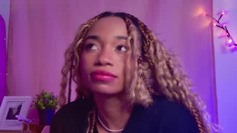 lexyskye online show from June 6, 11:38 am