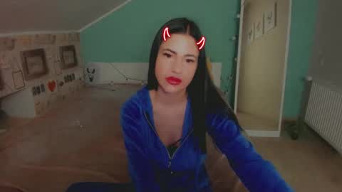 lexyswett online show from February 26, 8:47 pm