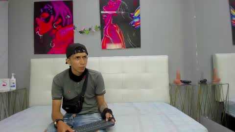 lia78couple online show from June 8, 8:21 pm