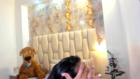 lia_mariana online show from December 3, 6:52 pm