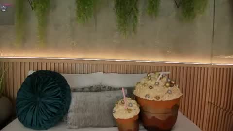 lia_montclair online show from July 8, 12:41 pm