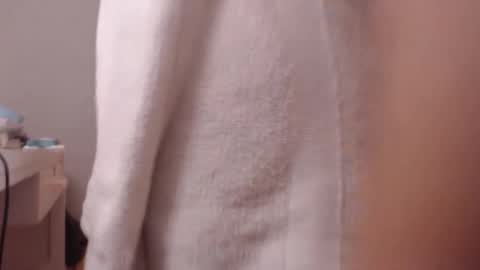   lia  online show from February 28, 3:32 am