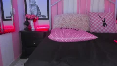 ---Liah--- online show from March 17, 9:42 pm