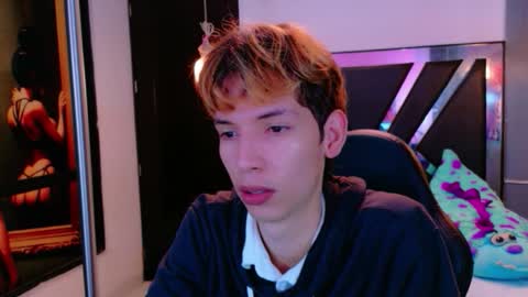 liam_green1 online show from February 7, 12:19 pm