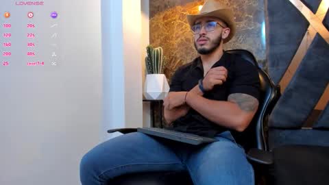 LIAM KLEIN online show from September 18, 11:36 am