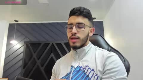 LIAM KLEIN online show from October 20, 11:15 am