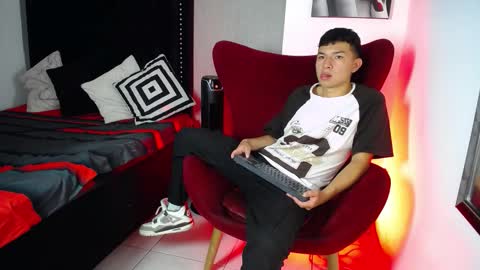 Liam  online show from February 20, 11:56 am