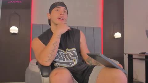 Liam online show from March 18, 9:42 pm