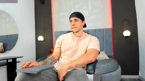 Liam online show from September 24, 10:38 pm