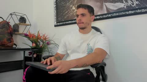 Liam online show from January 27, 3:07 pm