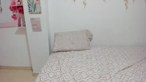 Snapshot of liana_hot12 chatting on September 29, 3:44 pm liana_hot12 online show from September 29, 3:44 pm