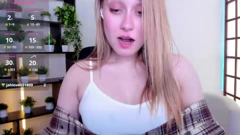 Liana online show from May 16, 1:24 am