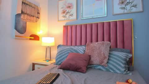 liarouse_1 online show from January 17, 9:34 pm