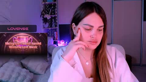 libra_mia online show from April 2, 4:20 am