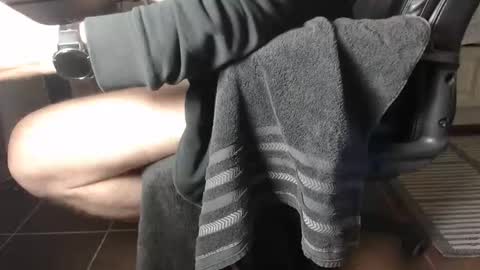 lickerxx46 online show from May 12, 2:37 pm