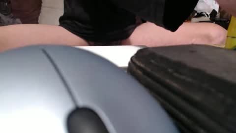 lickurlipz1 online show from October 29, 7:03 pm