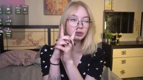 Ann online show from November 12, 8:11 pm