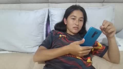 lifeisgood_2216 online show from April 8, 5:27 pm