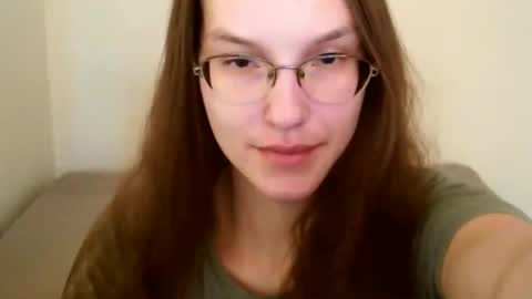 lightJela online show from March 10, 11:01 am