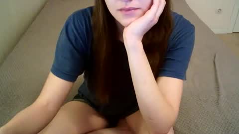 lightJela online show from November 26, 10:34 am