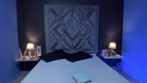         online show from March 12, 11:42 am