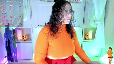         online show from October 18, 12:20 pm