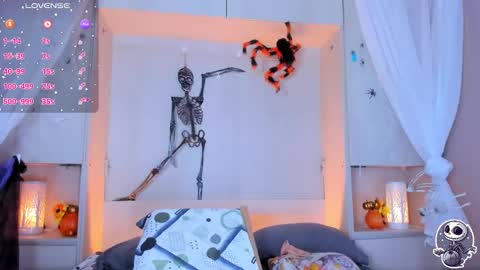         online show from October 10, 4:13 pm