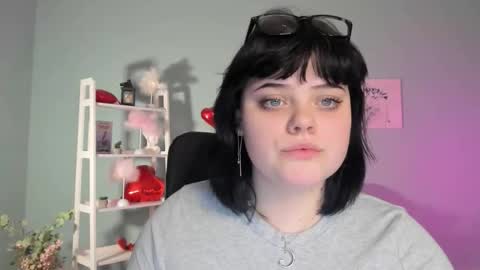 lika_pop online show from March 1, 7:51 pm