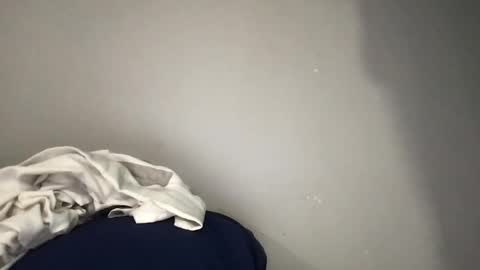 Suave online show from April 28, 2:43 pm