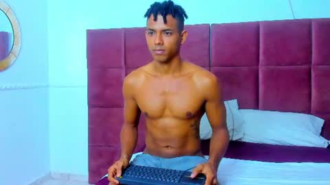 Lil KIng online show from July 18, 1:35 pm