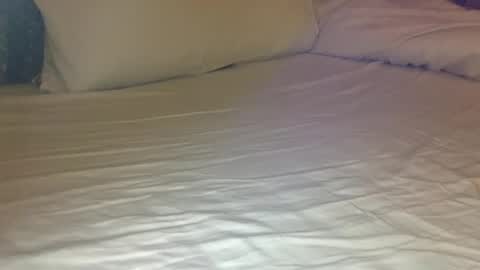 LIL i online show from February 24, 8:01 pm