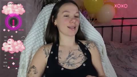 little moon online show from February 4, 8:35 pm