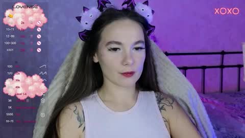 little moon online show from October 31, 1:00 pm