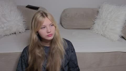 Emma online show from November 27, 10:23 am