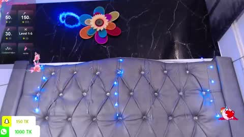   online show from October 27, 2:17 pm