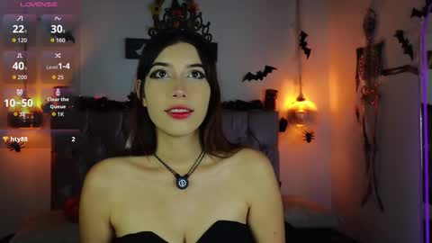 Snapshot of lila_min chatting on October 5, 7:54 pm lila_min online show from October 5, 7:54 pm