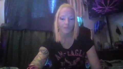 Snapshot of lilbit4u chatting on February 17, 10:49 pm lilbit4u online show from February 17, 10:49 pm