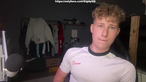 lildyl06 online show from January 18, 9:13 pm