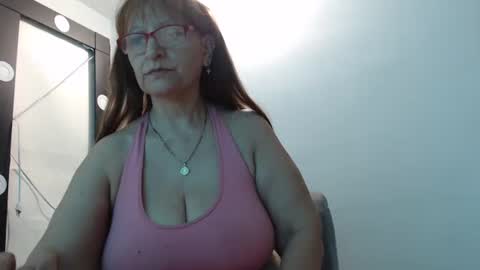 lilieth online show from September 16, 7:17 pm