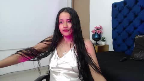 Lili online show from October 18, 3:22 am