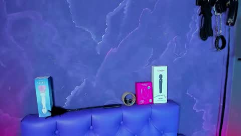 Lili  online show from November 6, 8:56 pm