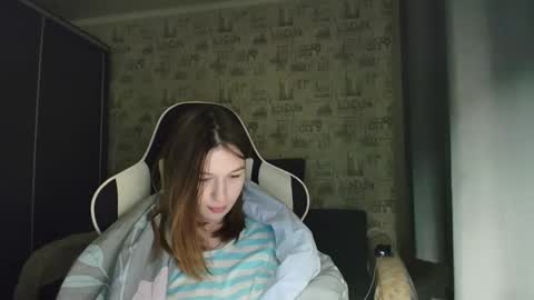 liliawoolf online show from January 14, 4:31 am