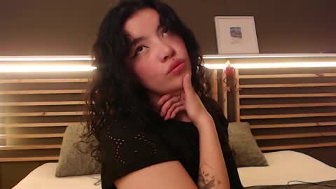  Lili  online show from February 27, 4:02 am