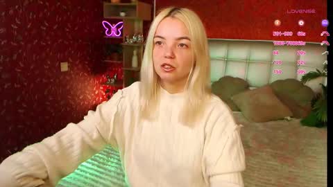 Lilie online show from February 2, 7:14 pm