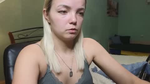 Lilie online show from March 7, 8:11 pm