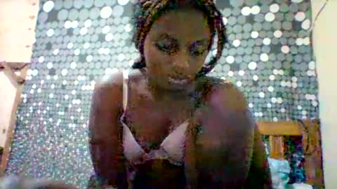 liligal online show from June 24, 5:25 am